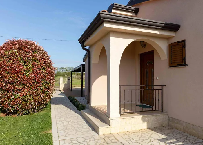 Nina Vila Nova Vas (Porec)